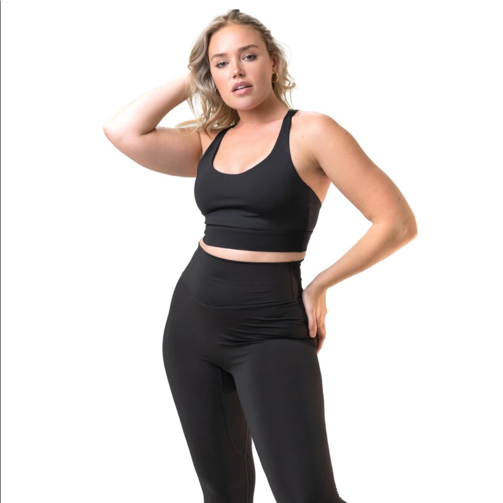 Balance Athletica Quest Bra in Midnight (M)
